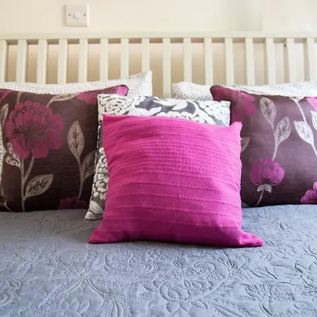 Aphrodite Apartment *