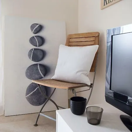 Aphrodite Apartment